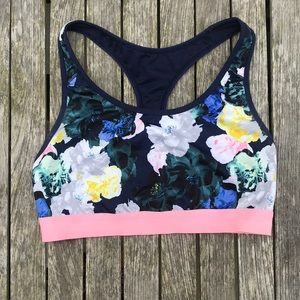 Old Navy Sports Bra 🌸